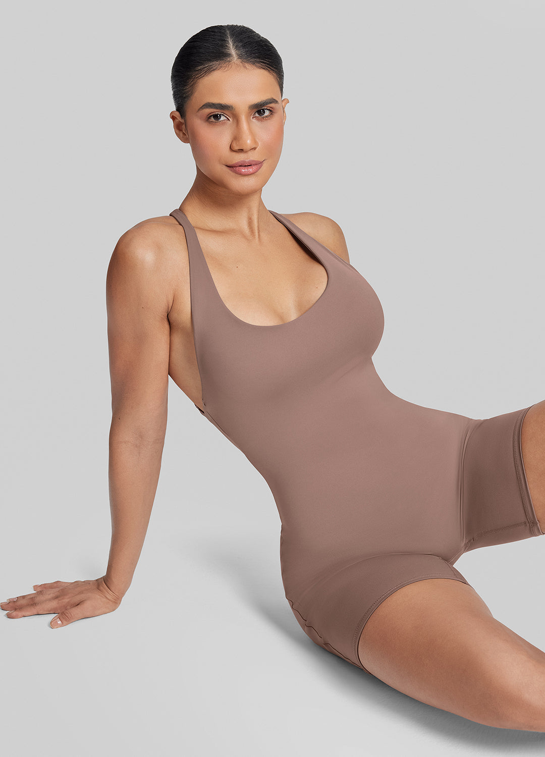 Short moulant avec soutien-gorge intégré croisé dans le dos, anti-transpiration