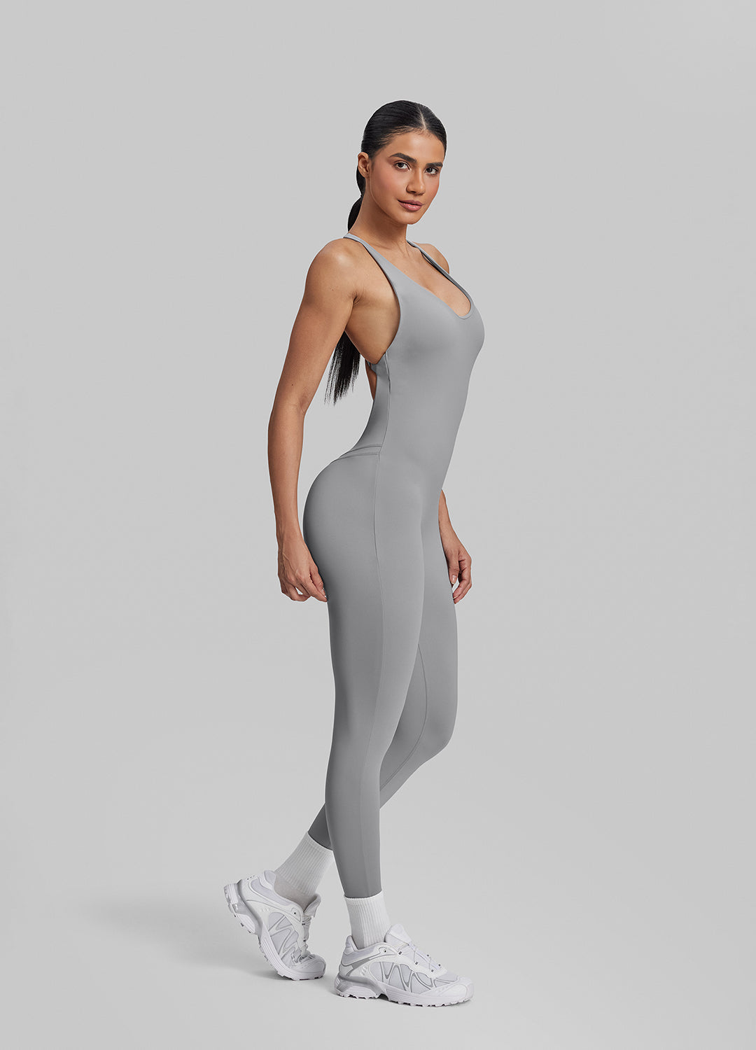Body dos croisé moulant, longueur chevilles, soutien-gorge intégré et anti-transpiration