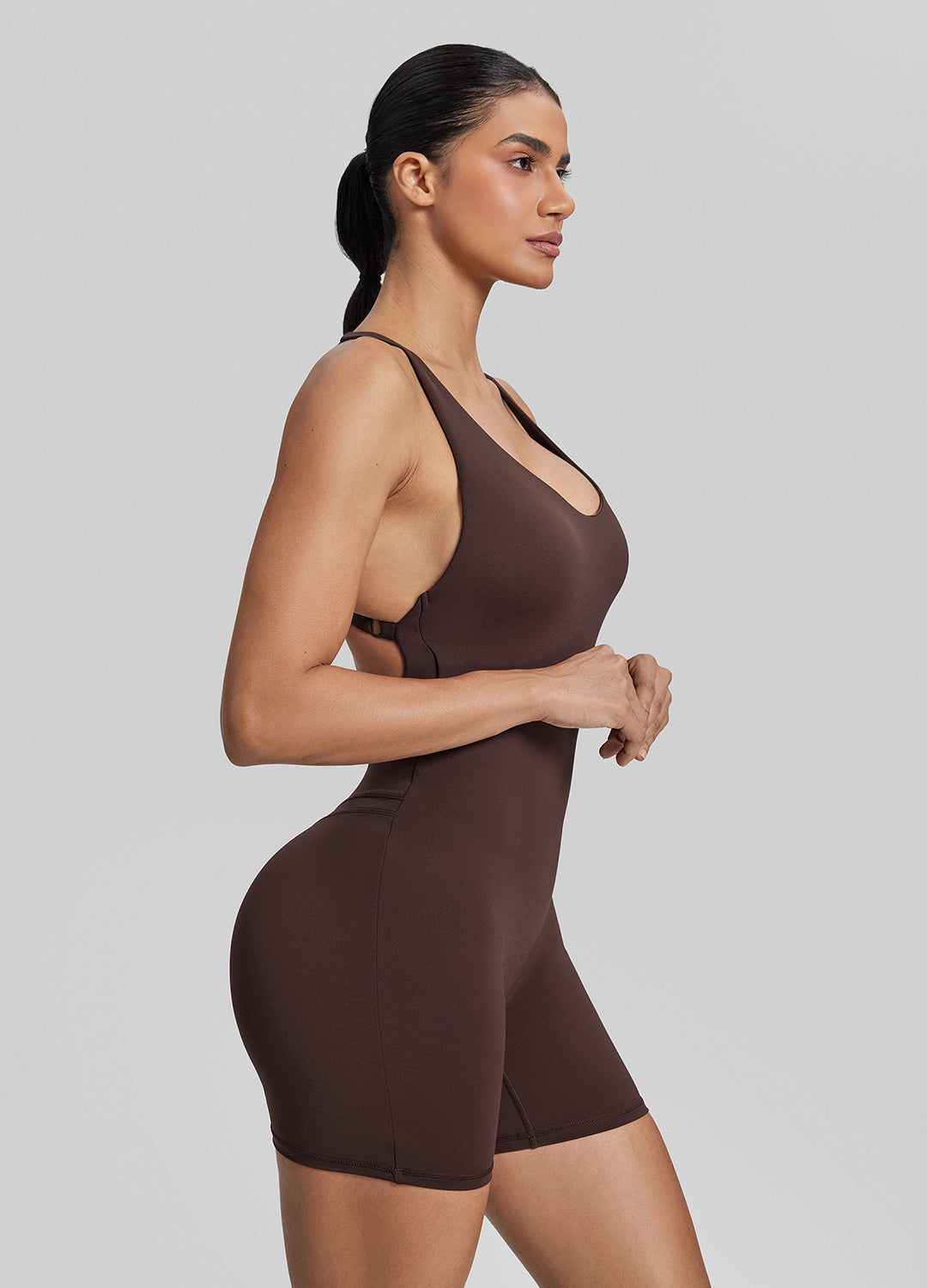 Short moulant, body dos nu avec soutien-gorge intégré anti-transpiration