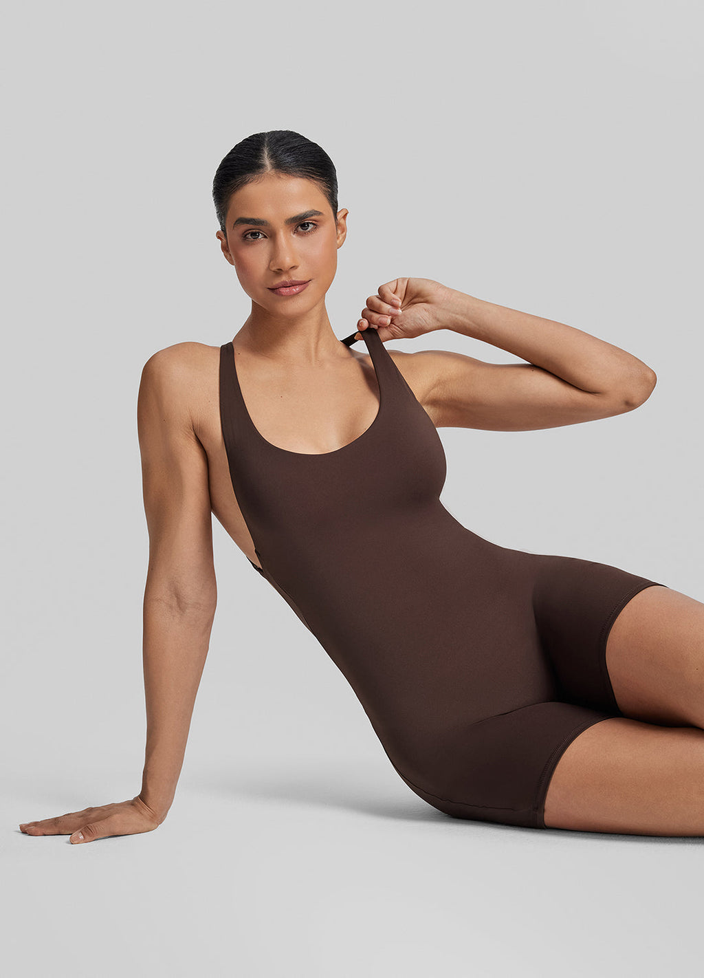 Short moulant, body dos nu avec soutien-gorge intégré anti-transpiration