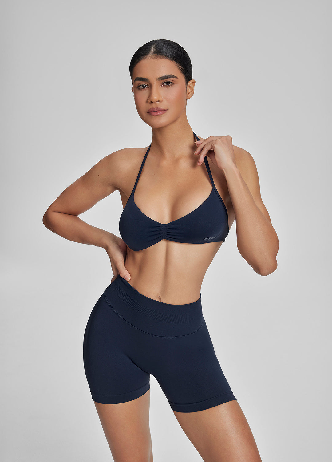 Soutien-gorge dos nu en tricot sergé fonctionnel à fines bretelles et col halter