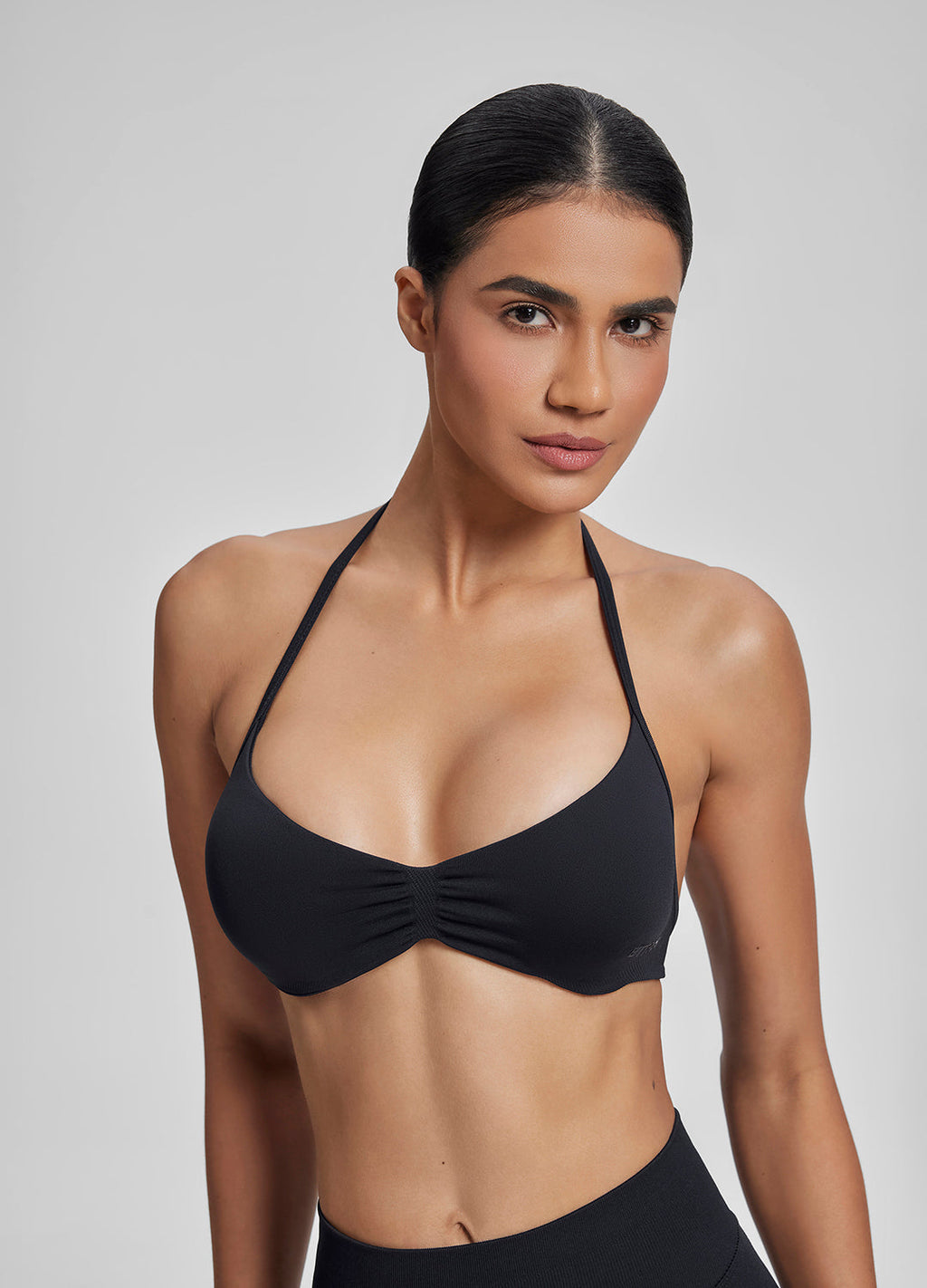 Soutien-gorge dos nu en tricot sergé fonctionnel à fines bretelles et col montant