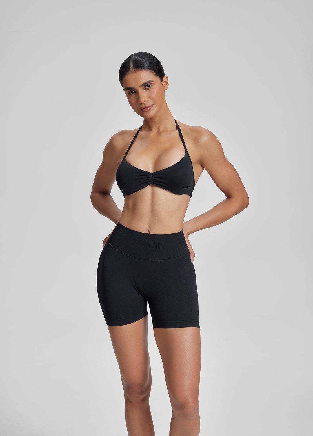 Soutien-gorge dos nu en tricot sergé fonctionnel à fines bretelles et col montant