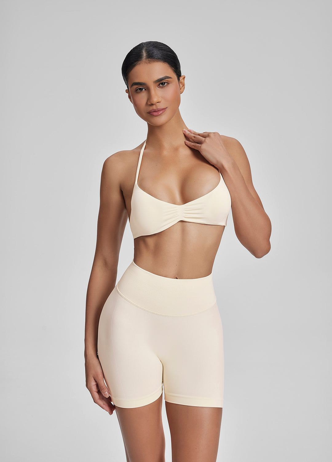 Shorts d'entraînement gainants taille haute effet push-up et ventre plat 4.5
