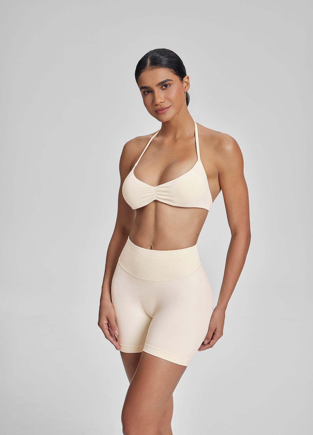 Soutien-gorge dos nu en tricot sergé fonctionnel à fines bretelles et col montant