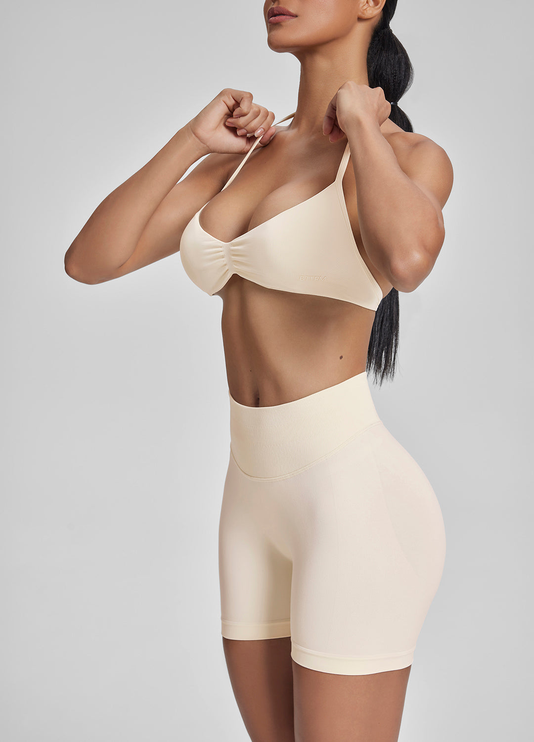 Soutien-gorge dos nu en tricot sergé fonctionnel à fines bretelles et col montant