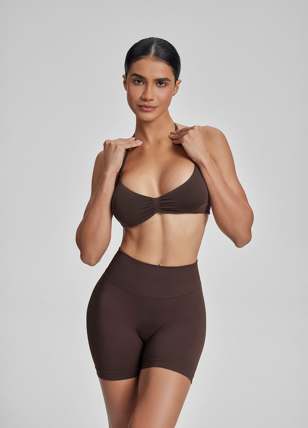 Soutien-gorge dos nu à brides, en tricot sergé fonctionnel, à col montant