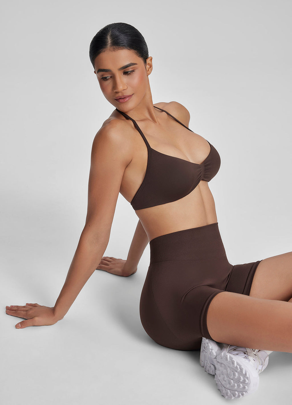 Soutien-gorge dos nu à brides, en tricot sergé fonctionnel, à col montant