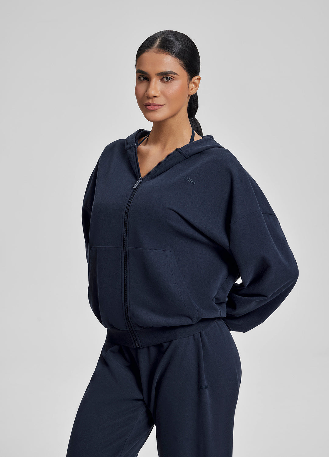 Sweat à capuche ample et doux, entièrement zippé, avec poche kangourou
