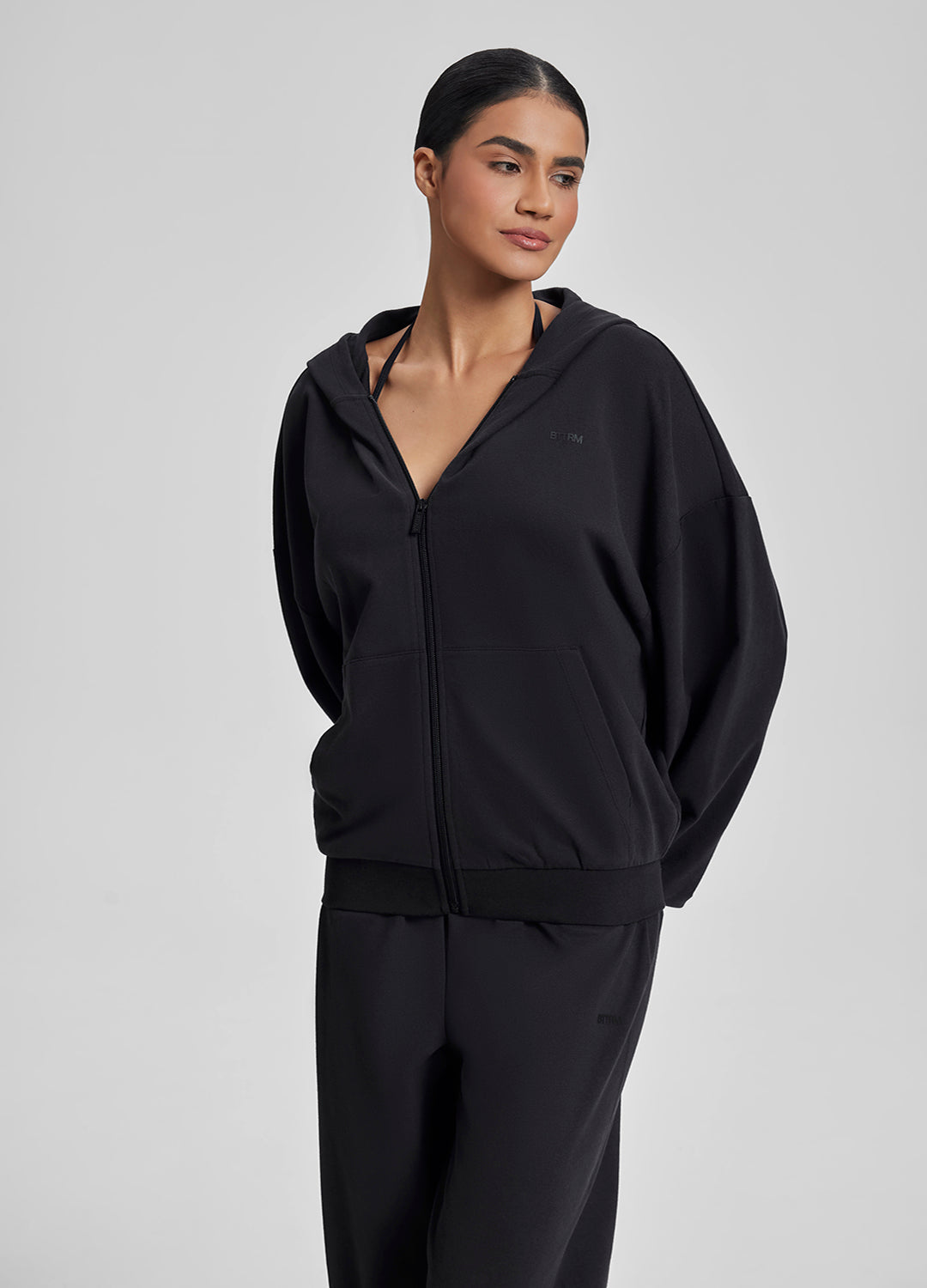 Sweat à capuche doux et ample avec poches kangourou et fermeture éclair intégrale