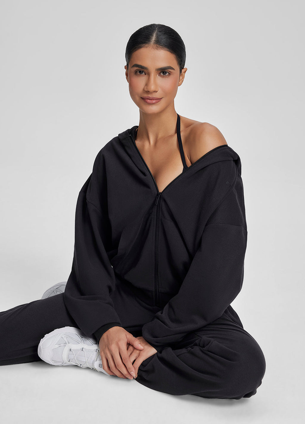 Sweat à capuche doux et ample avec poches kangourou et fermeture éclair intégrale
