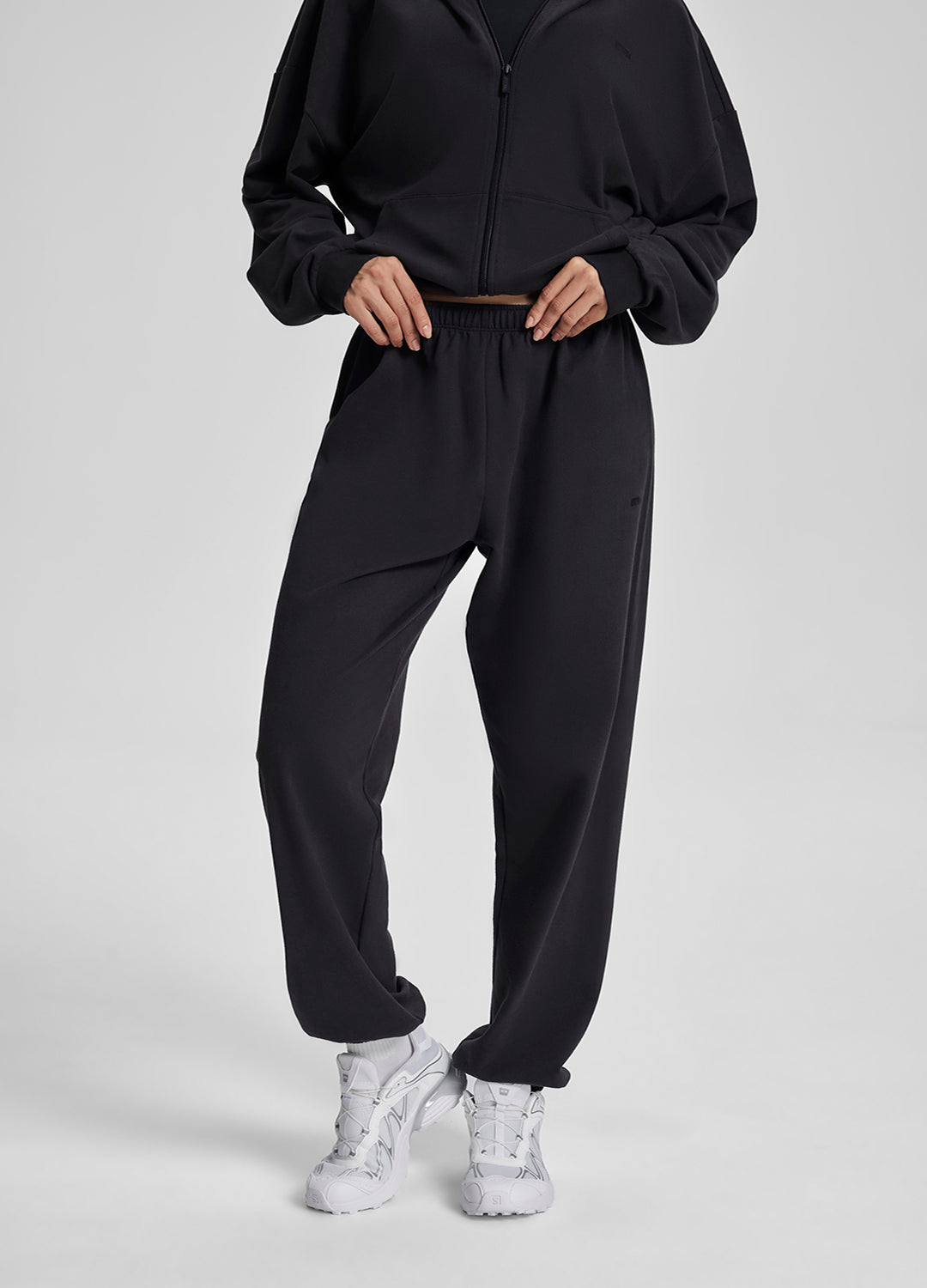 Jogging ample, confortable et extensible à la taille
