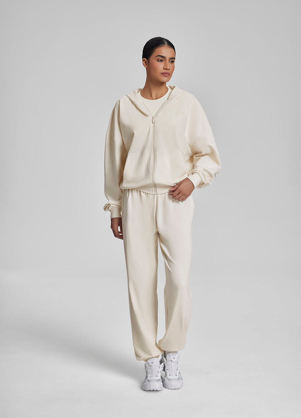 Joggers amples, spacieux, avec ceinture élastique confortable