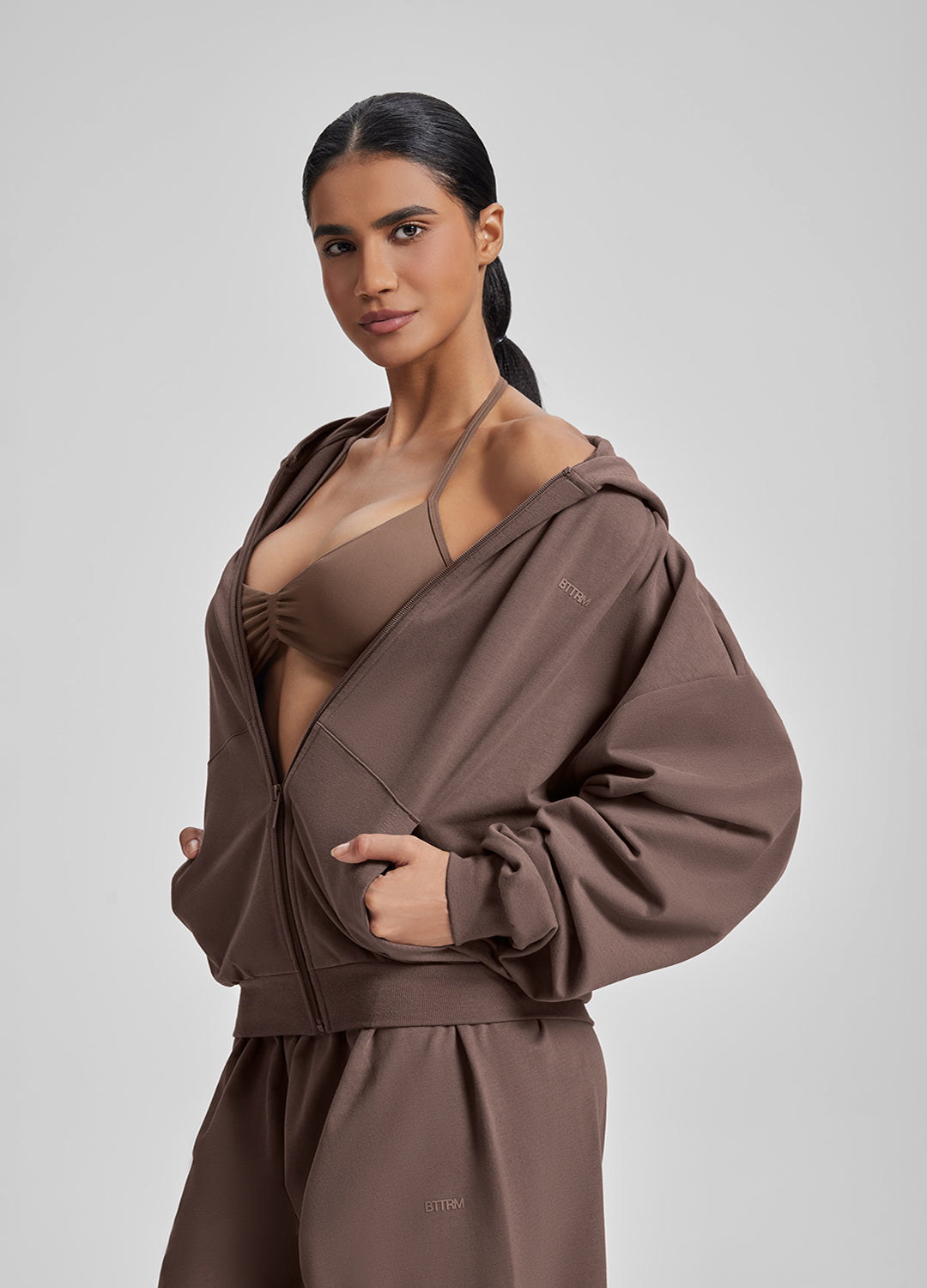 Sweat à capuche doux et ample avec poches kangourou et fermeture éclair intégrale